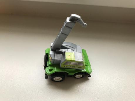 Autíčka 2 ks ( žlte a modre cars predane),