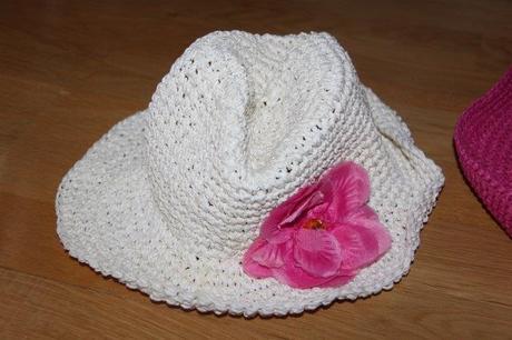 Klobúčik s kvietkom, 128