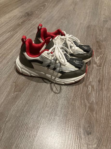 Tenisky zn. reserved vel. 30, reserved,30