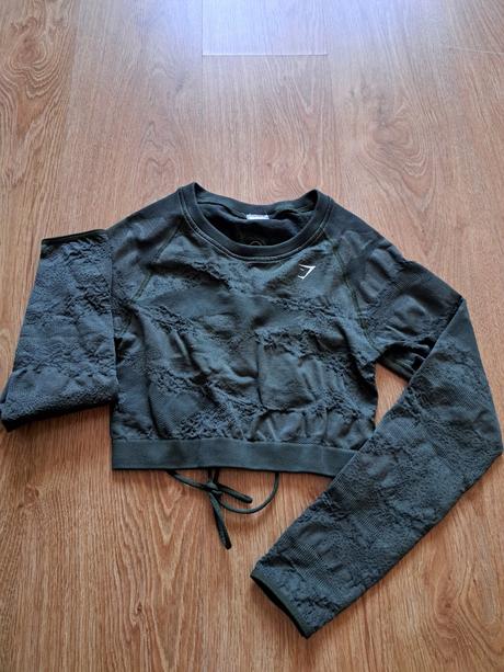 Croptop na cvičenie, 40