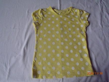 Źlté tričko s bodkami, lupilu,104
