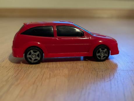 Plastové autíčko,