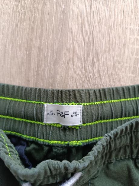 Kraťasy, f&f,164