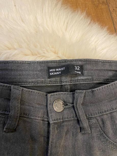 Makkulinké elasticke riflicky top stav, sinsay,32