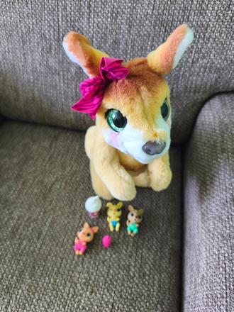 Interaktívna kengurica fureal, 