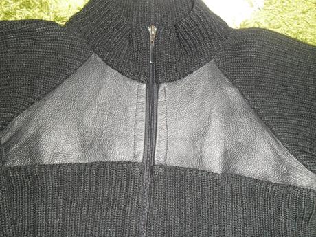 Zaujímavý sveter na zips, 38