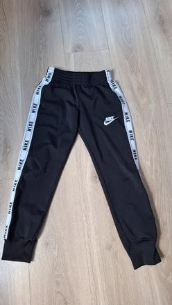 Detské tepláky, nike,128
