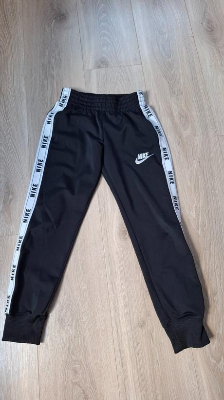 Detské tepláky, nike,128