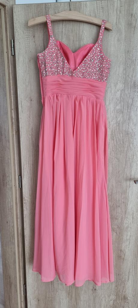 Spolocenske saty, 36