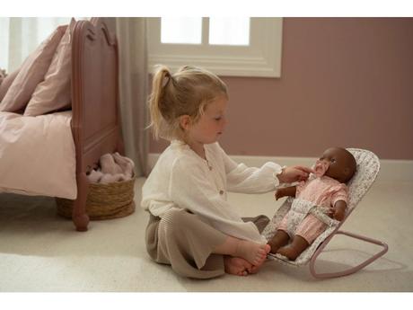 Little dutch hojdacie lehátko pre bábiky soft flow,