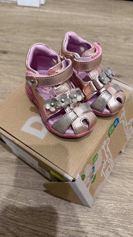 D.d.step sandálky, d.d.step,20