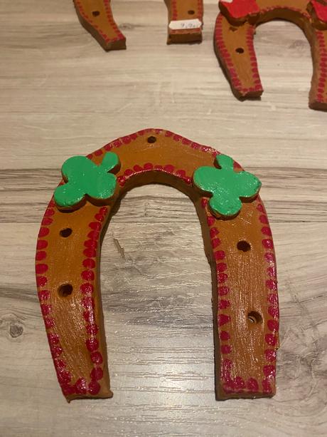 Krásna závesná dekorácia podková pre šťastie, 