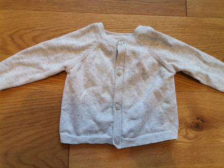 Sveter next, next,62