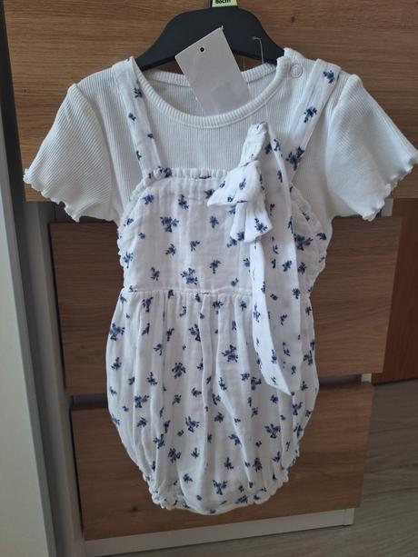 Dievcenske šaty/body, 86