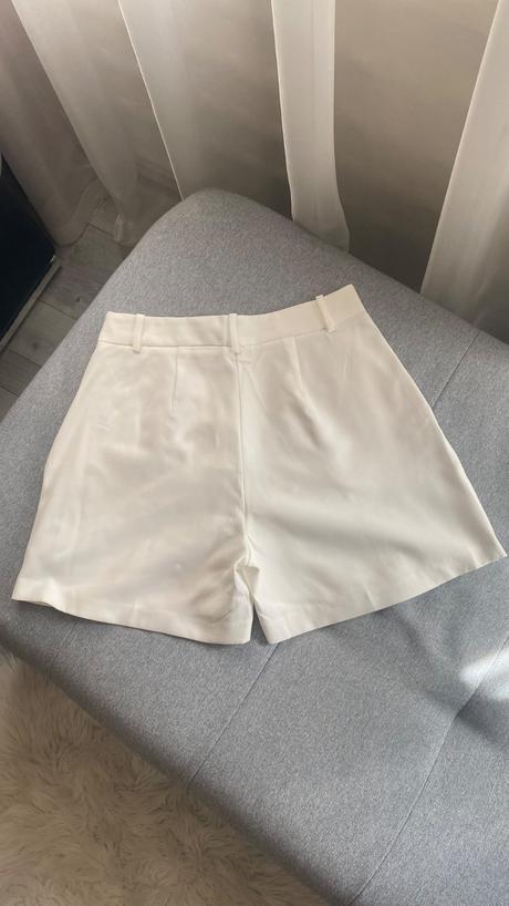 Dámske letné šortky, stradivarius,xs