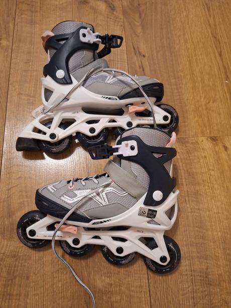 Kolieskové korčule, 32