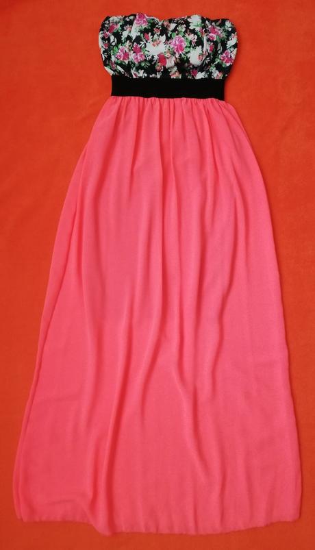 Kvetované šaty bez ramienok, s