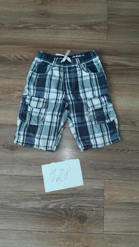 Kraťasy, c&a,128