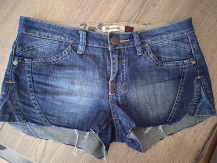3x šortky veľ.s-m, m