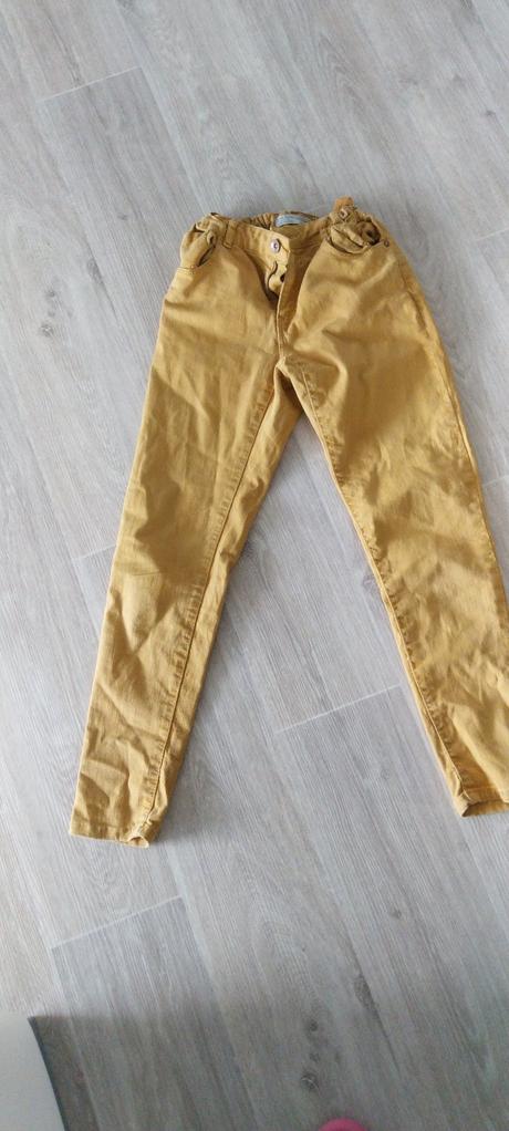 Horčicové nohavice, zara,152