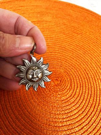 Strieborný prívesok,