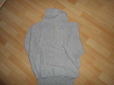 Bledy tenky sveter, l