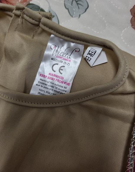 Karnevalový kostým na 5-7 rokov,