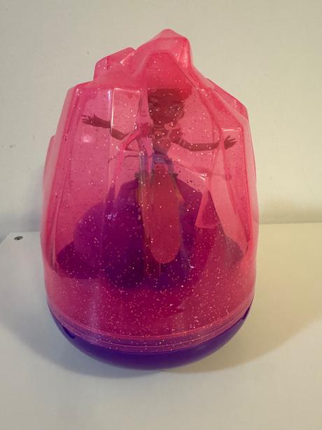Lietajuca babika pixie hatchimals, 