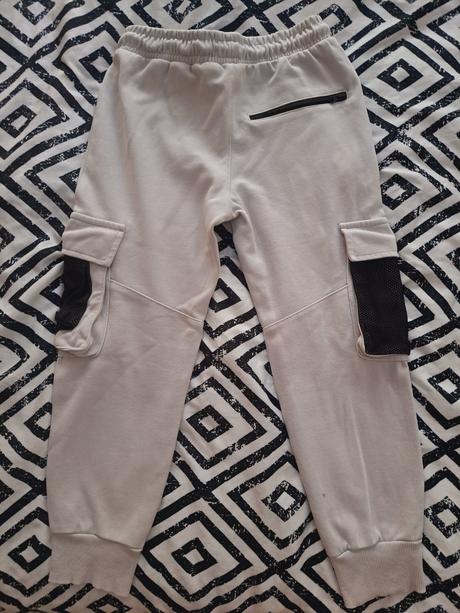 Reserved tepláky, reserved,134