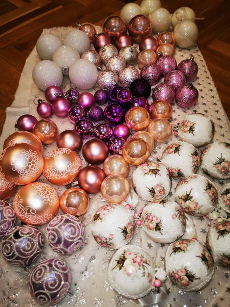 Komplet vianočný stromček + dekorácie, 