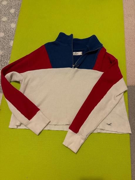 Tricko zn. hollister xs-s, hollister,xs