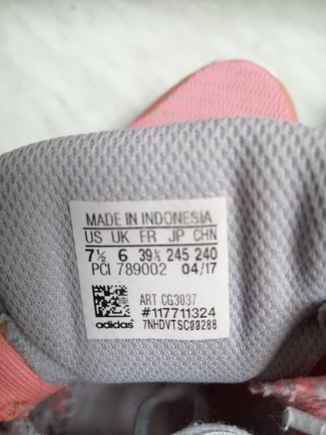Botasky damske znackove adidas vel. 39,5, adidas,39