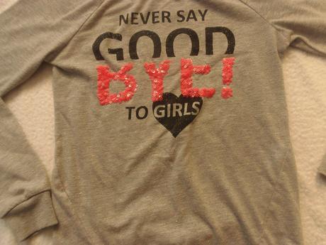 Mikina s farebnými bodkami, 146