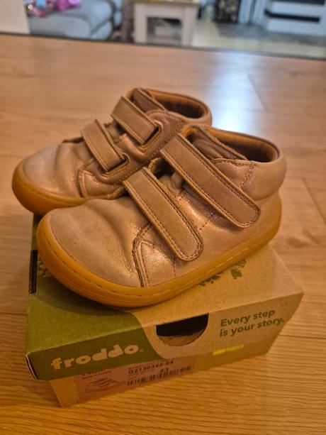 Froddo first step, froddo,23