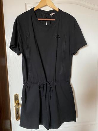 Overal na dojčenie tajine banane v. s, s