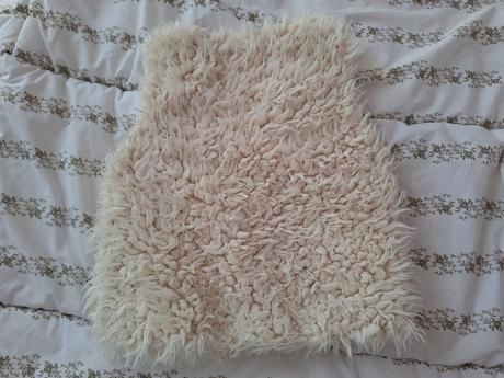 Krémová vesticka, hema,110