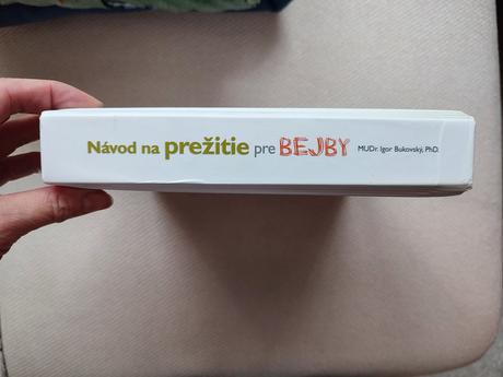 Kniha návod na prežitie pre bejby, 