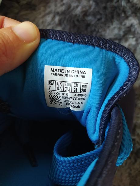 Ľahké tenisky, reebok,37