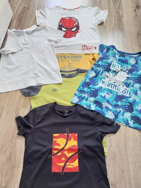 Balík chlapčenských tričiek, 140–152