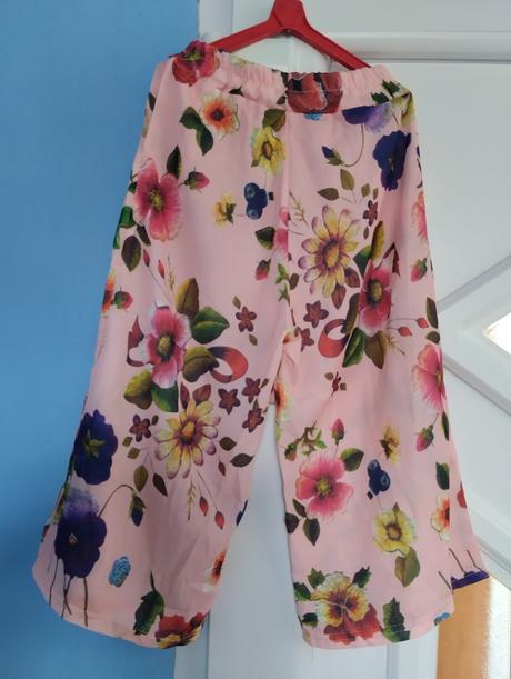 Elegantne nohavice 134/140, 134