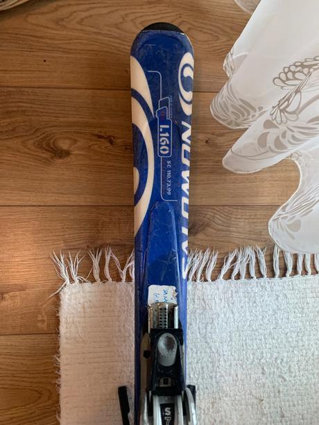 Predaj sada lyže+lyžiarky+palice (pre veľ. nohy 39, salomon,160-169 cm