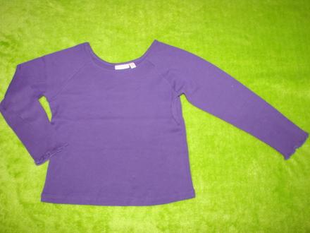 Fialové tričko, 104