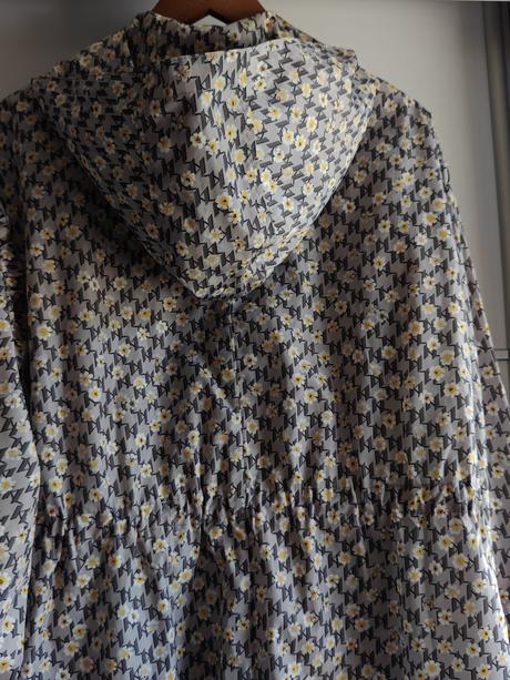Karl lagerfeld monogram peckova parka,