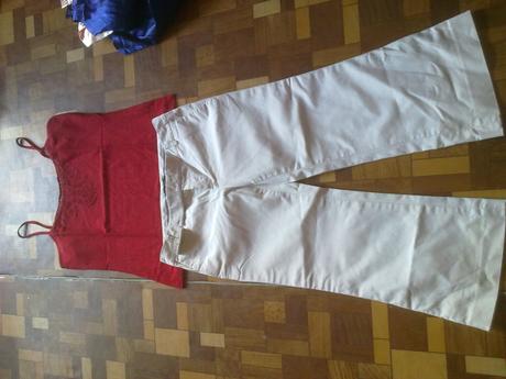 Biele nohavice z trickom, 34