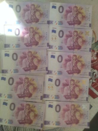 Separove zberateľké bankovky 0eur, 