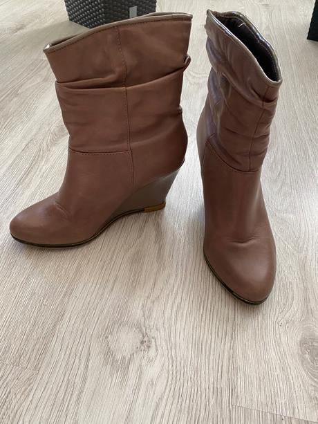 Dámske čižmy na platforme, humanic,40