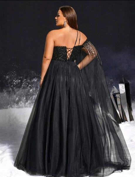 Spolocenske saty 44/46 cena 65e, 44