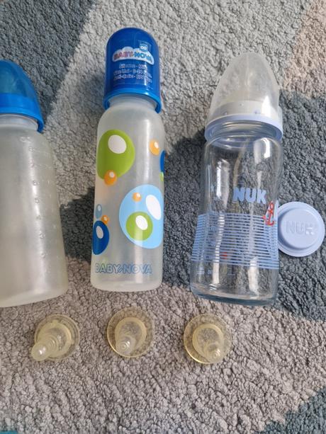 Fľašky mix, dávkovač mlieka a pohárik, babyono