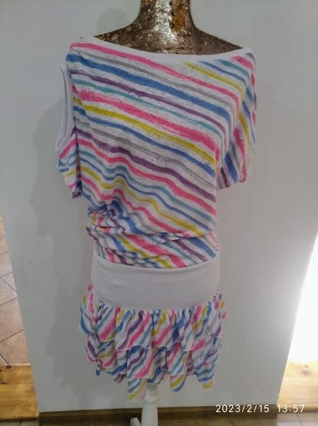 Nadherny komplet,top a sukňa, m