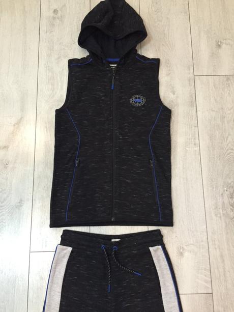 Chlapčenska vesta a kratke nohavice 10-11 rokov, f&f,146